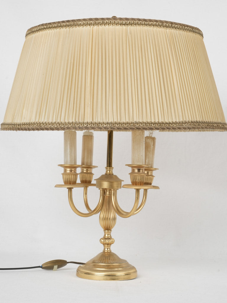 Elegant 20th century French bouillotte lamp