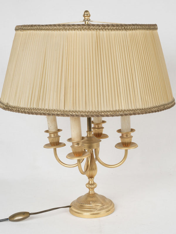 Timeless 20th century French bouillotte lamp