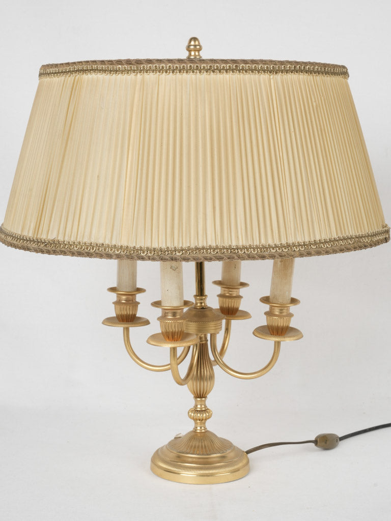 Classic antique four-globe bouillotte table lamp