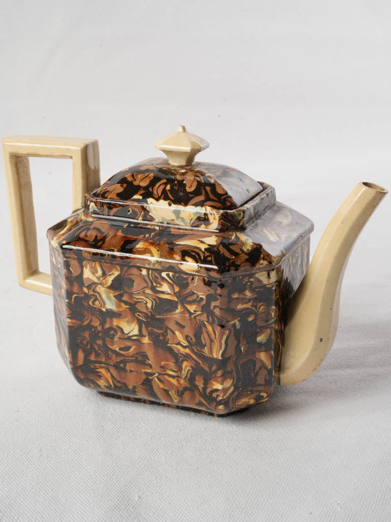 Vintage Art Deco teapot