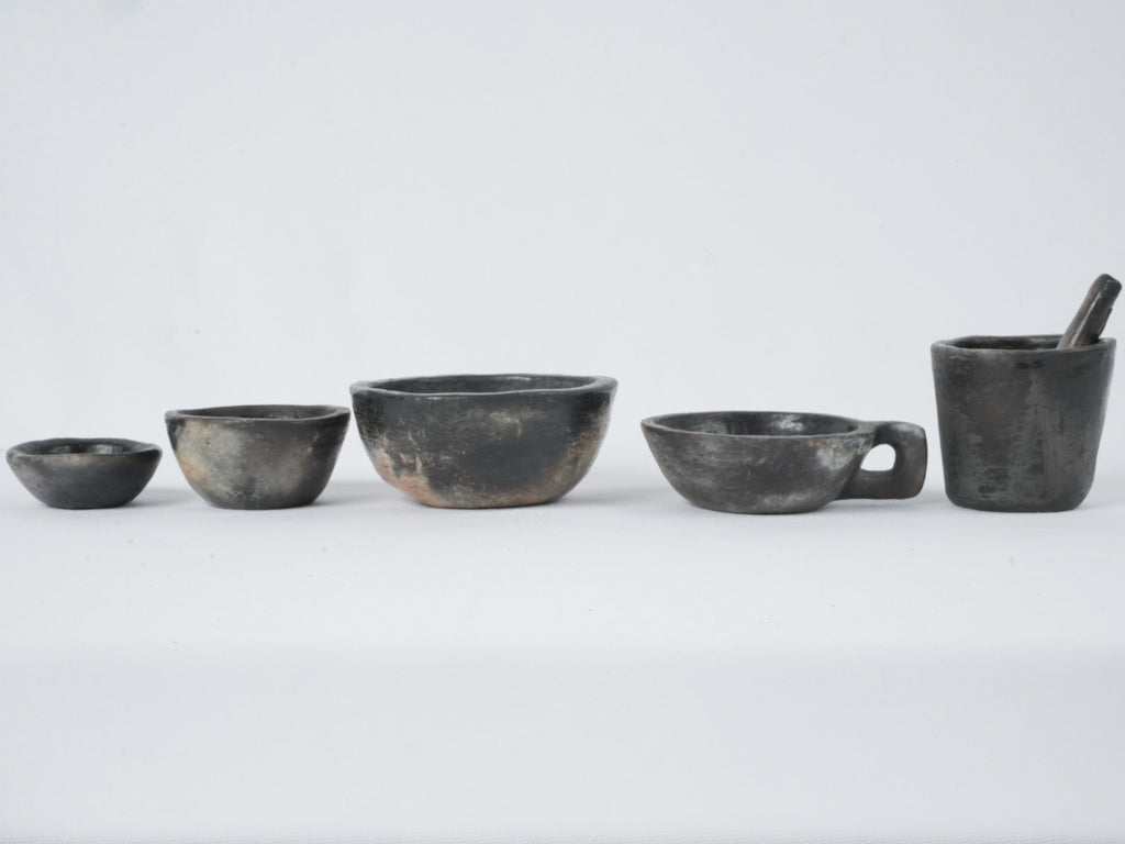 Heritage Sejnane pottery vessels