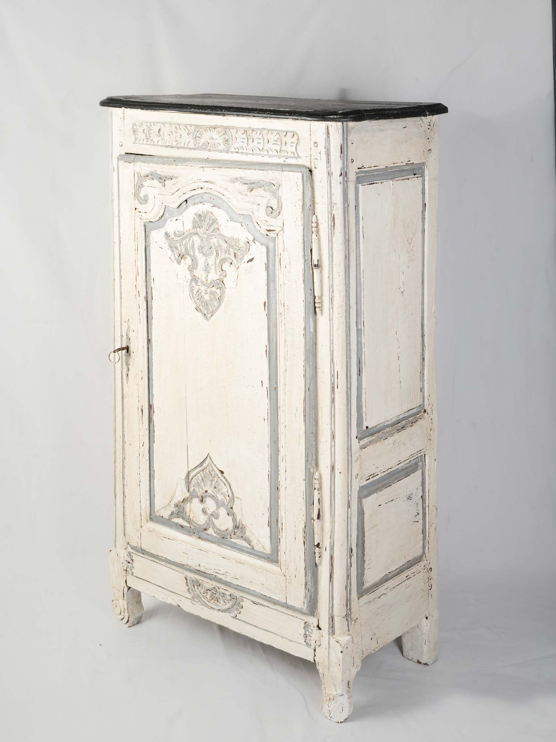 Small Louis XV Norman Oak Cupboard– 52¾" x 30¼"