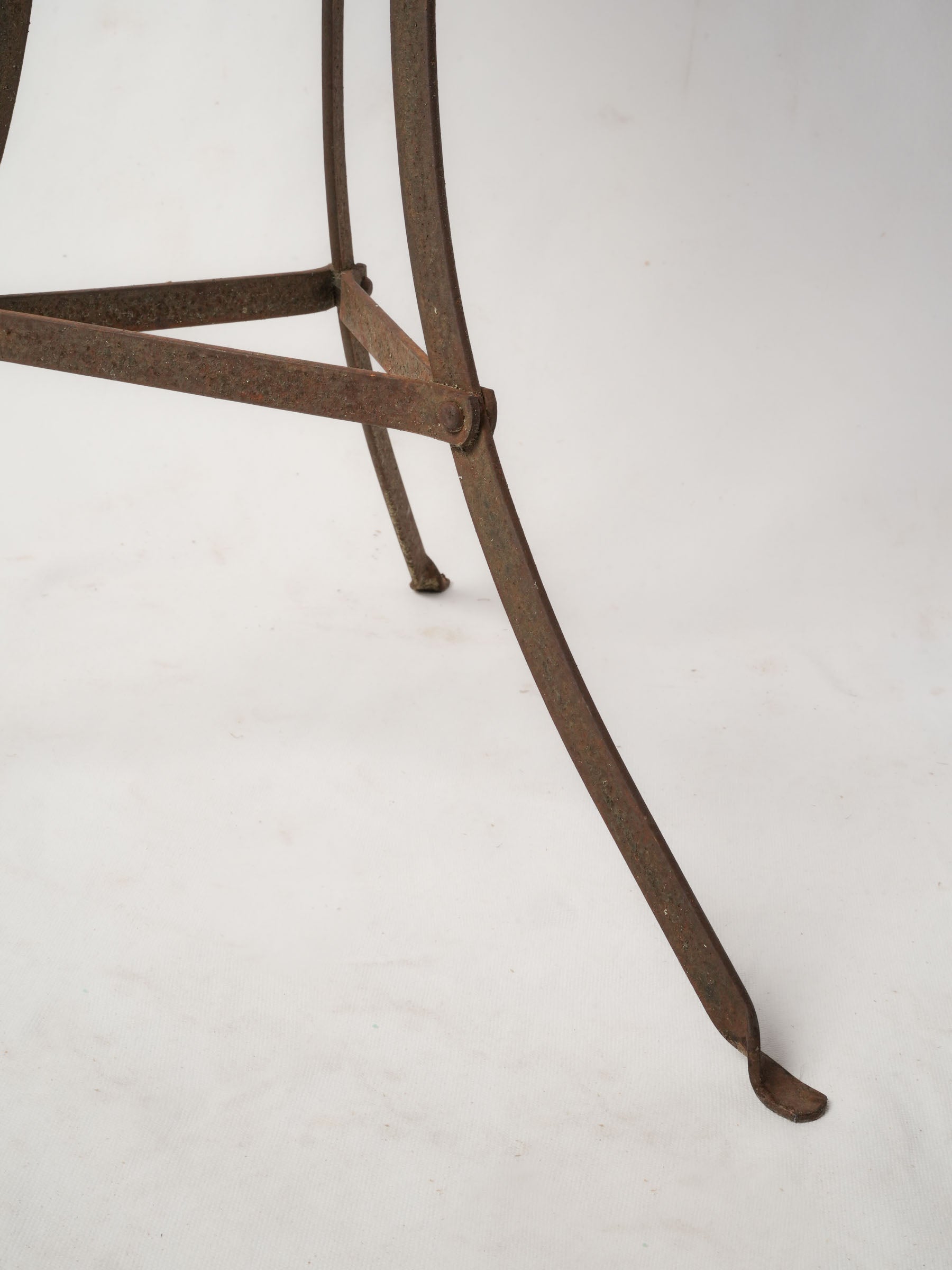 Vintage Wrought Iron Guéridon Table from Provence - Round