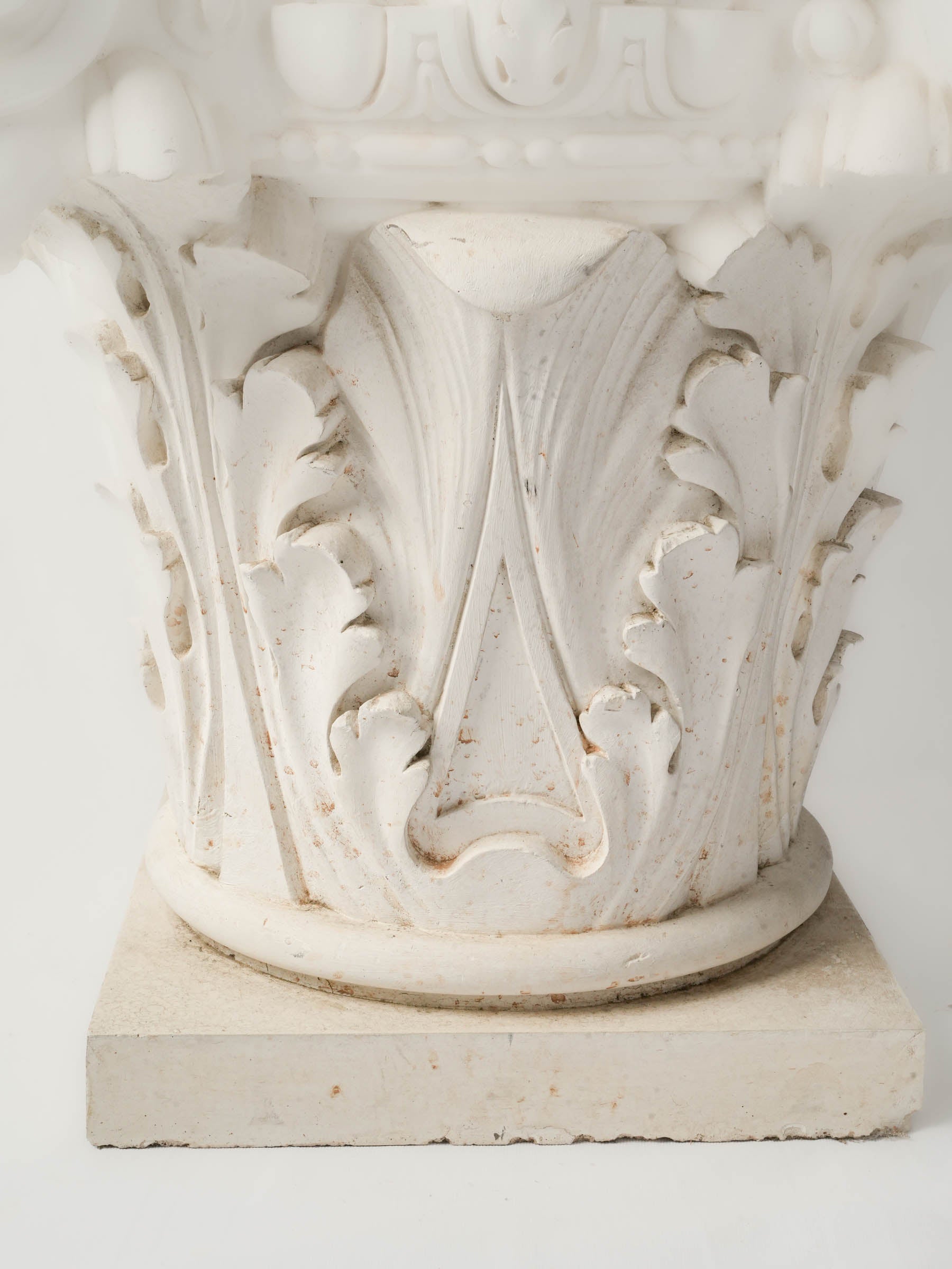 Distinctive dramatic plaster furniture