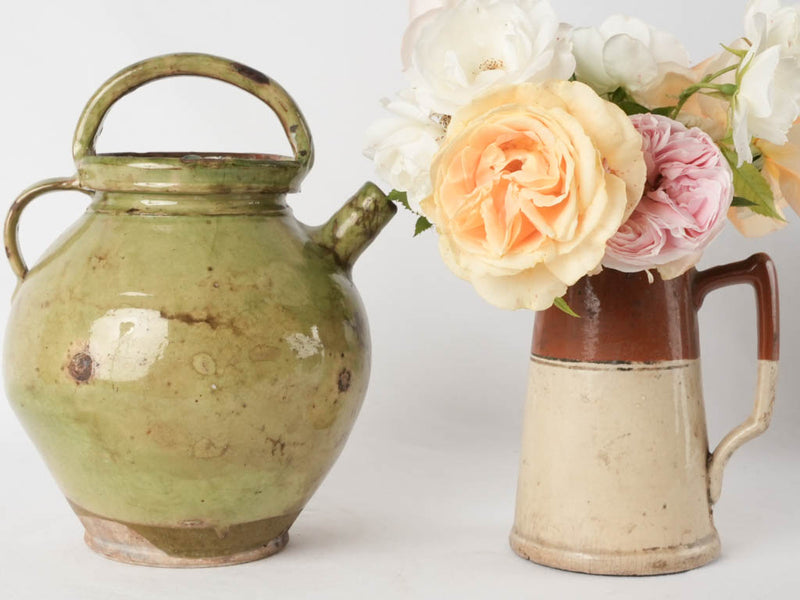 Pale green water pitcher w/ lid 11¾"