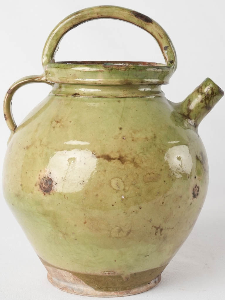 Pale green water pitcher w/ lid 11¾"