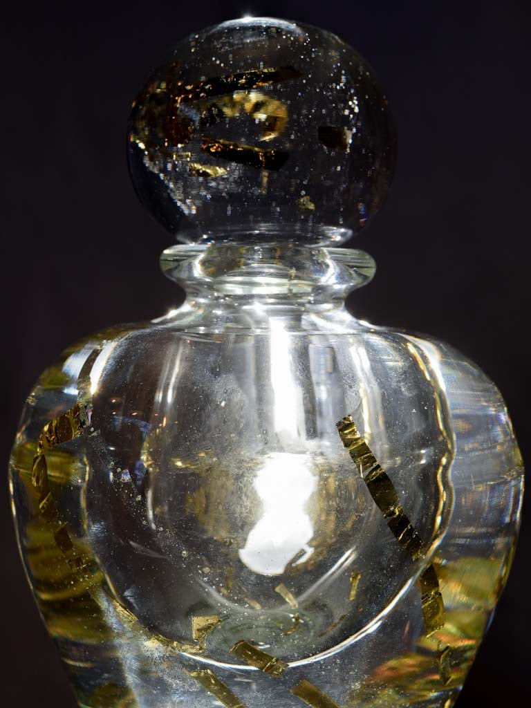 Superior gold-leafed glass vessel