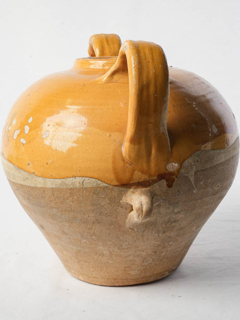 Authentic distressed ovoid cruch  