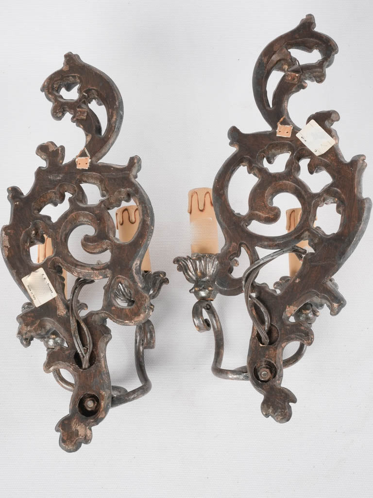 Elegant patina Rococo wall lights