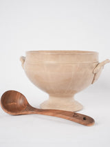 Choisy-le-Roi HB earthenware tureen base