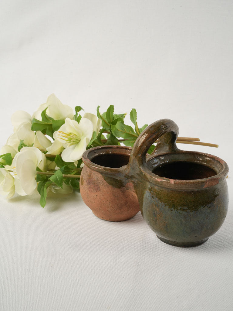 Rustic late 19th-century pottery  