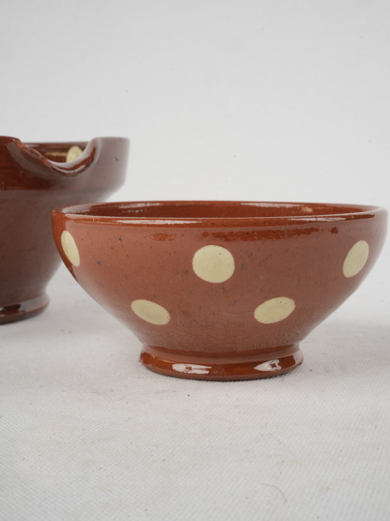 Retro spotted kitchenware set