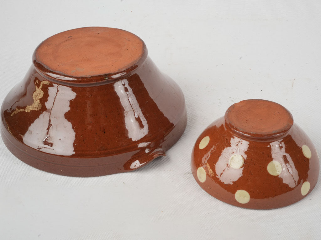 Functional yet stylish vintage bowls