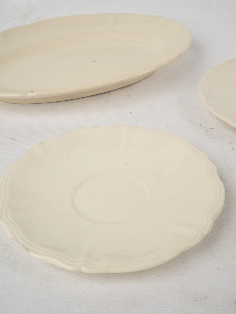 Exquisite glazed Sarreguemines oval platter