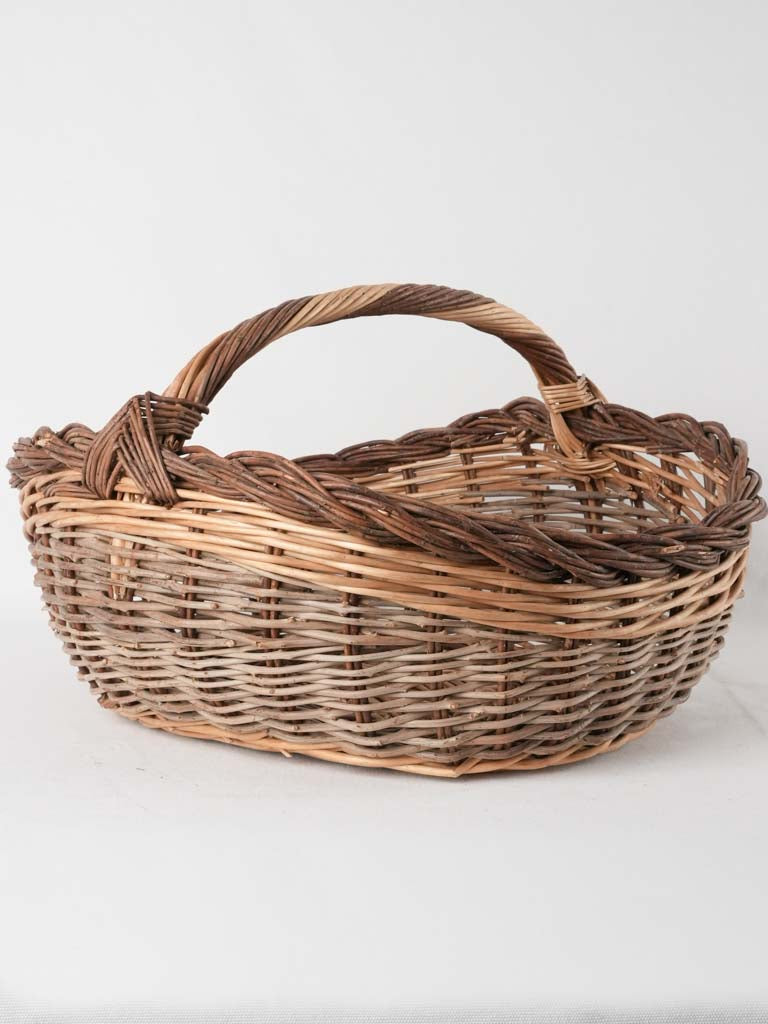 Very large wicker harvest basket 20½"