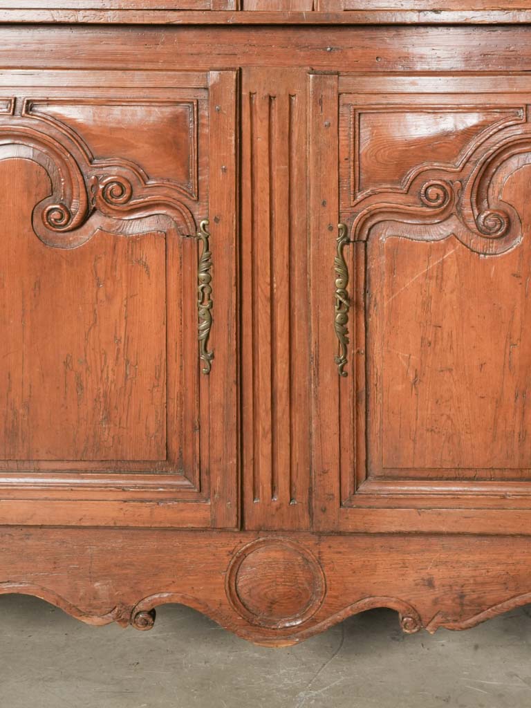 Early 19th-Century Beautiful Provençal Walnut Two-Part Buffet w/ Vitrine - 92½"