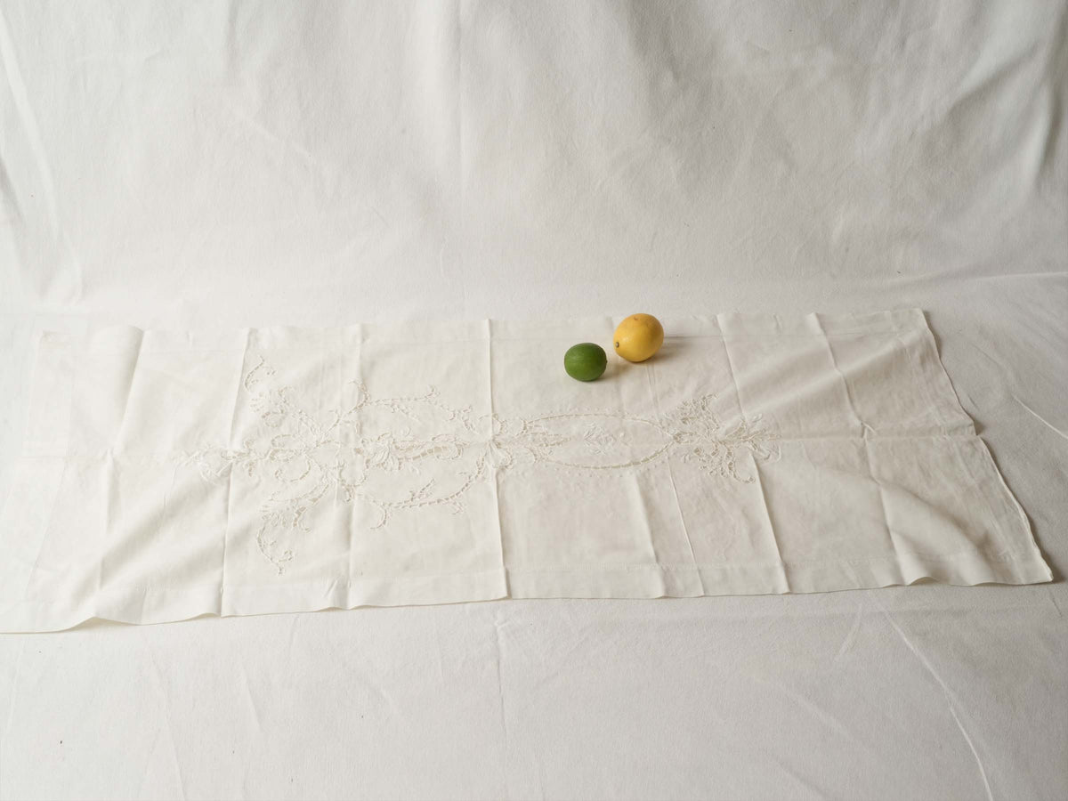 Vintage French Curtain w/ pretty Embroidery - White 46¾" x 22½"