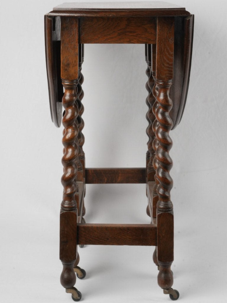 Functional mid-nineteenth century gateleg table