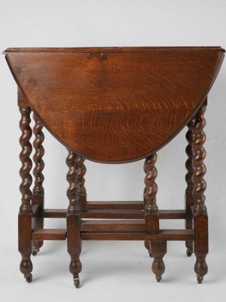 Elegant small-space oak gateleg table