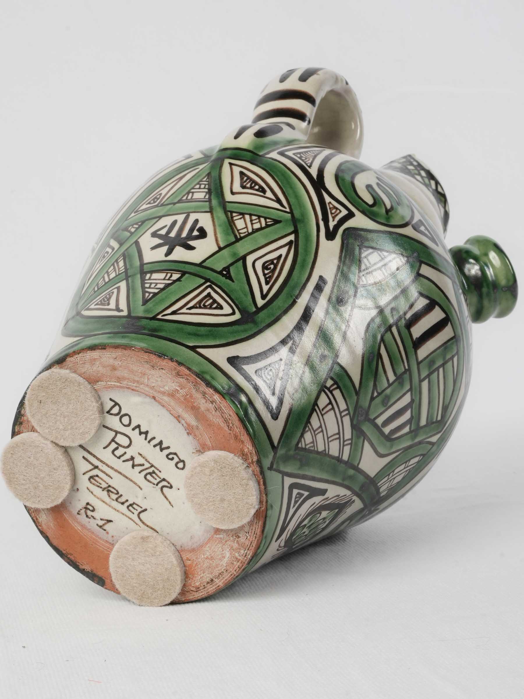 Traditional Teruel ceramic collectable