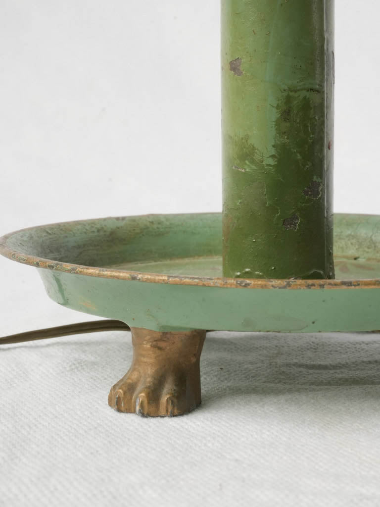 Softly accented vintage lamps  