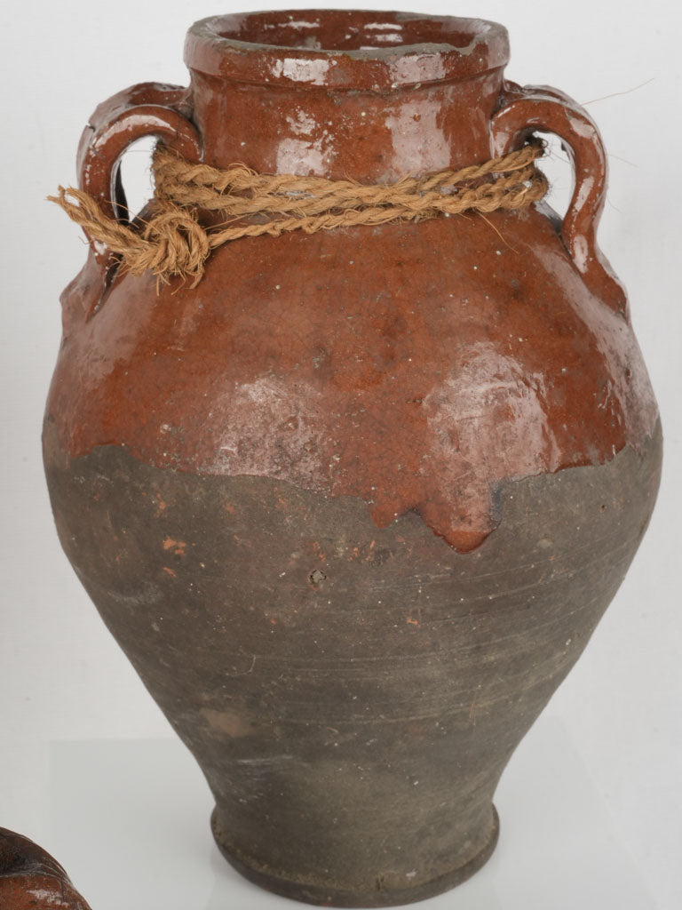 Unique charming string-adorned pot  