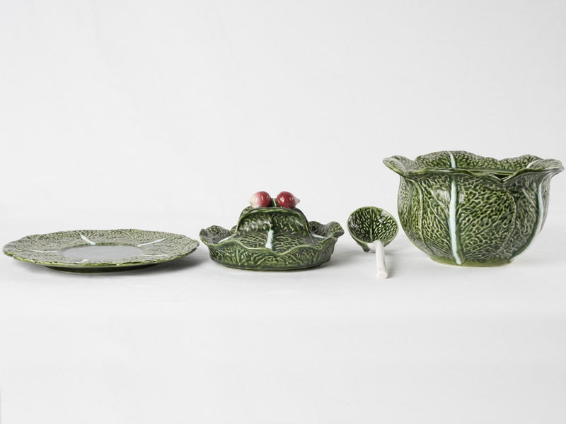 Decorative green-glazed cabbageware tureen