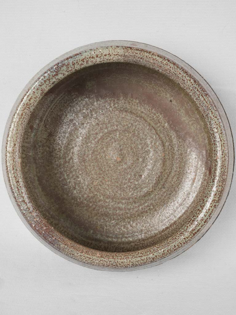 Intricate ribbed ceramic fruit bowl