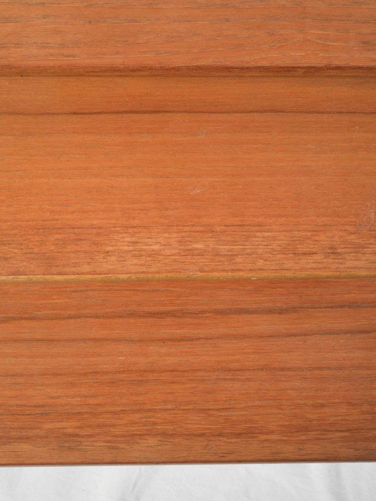 Light design open silhouette tables