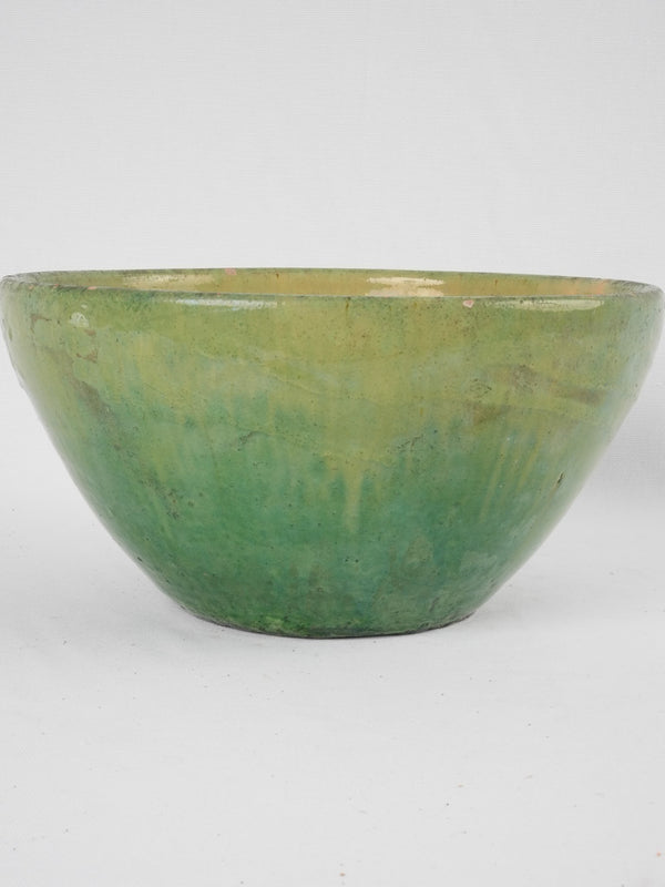 Medium French green & yellow salad/fruit bowl 13"