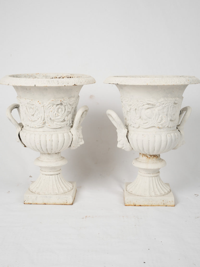 Classic weighty patio Medici urns