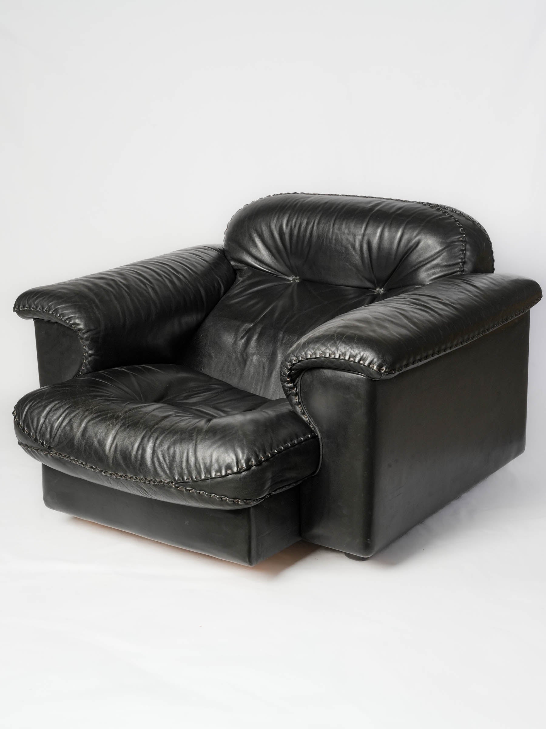 Elegant stitched luxurious De Sede chairs  