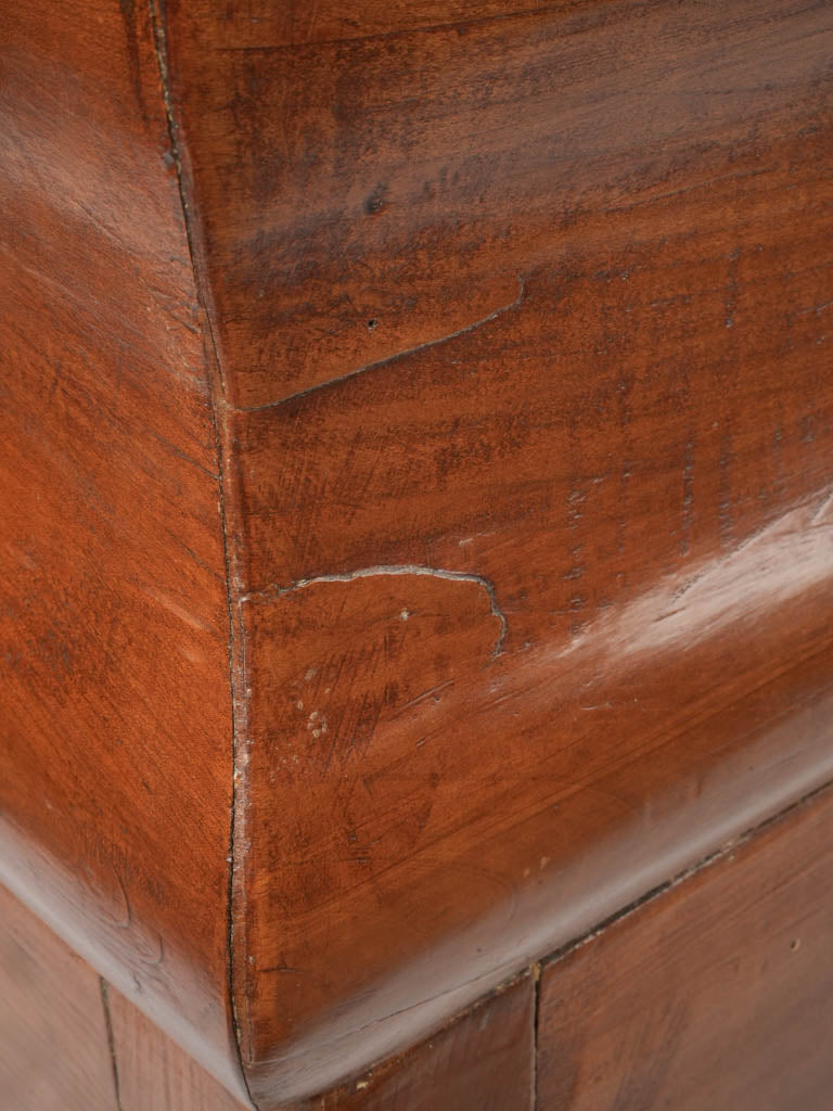 Timeless Louis XV antique desk