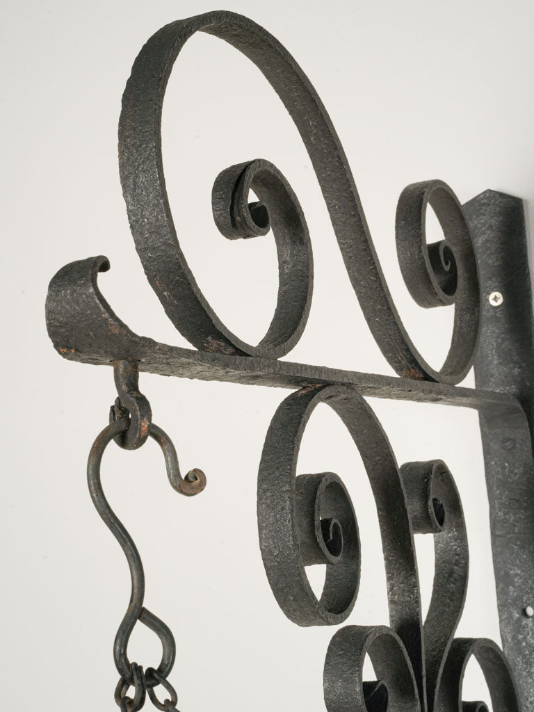 Charming industrial style lighting  