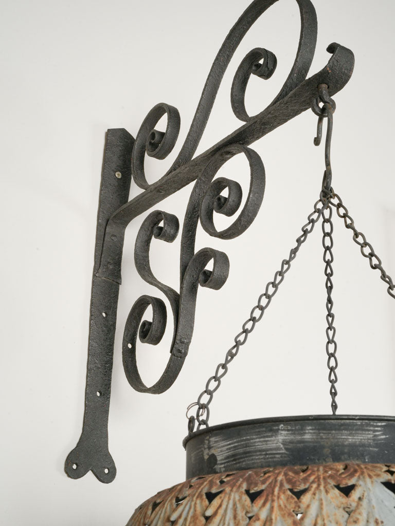 Timeless rustic accent lighting design  