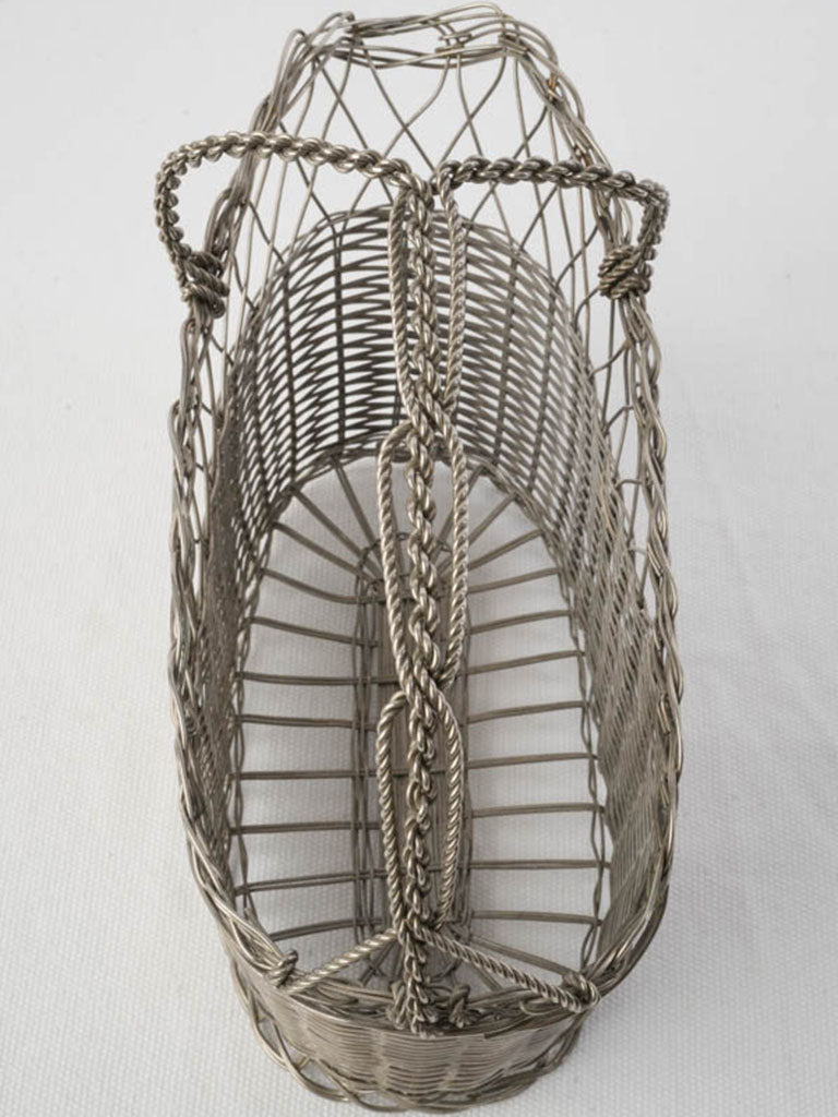 Honest patina wine carrier