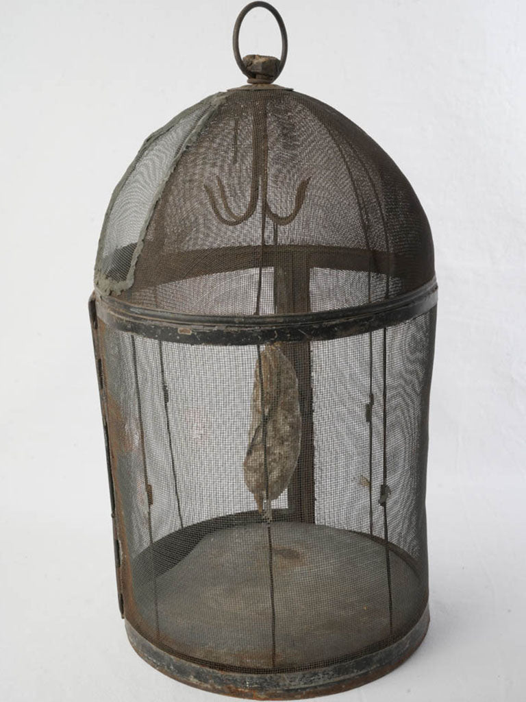 Oxidized iron mesh hanging rack