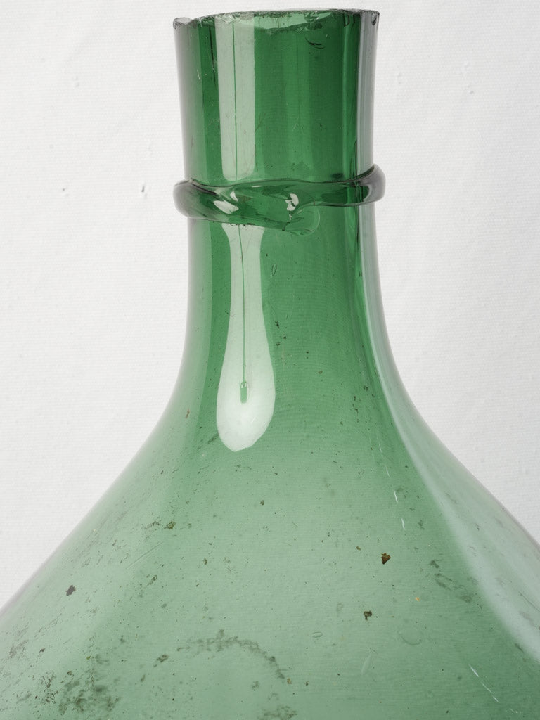 Exquisite hand-blown emerald container