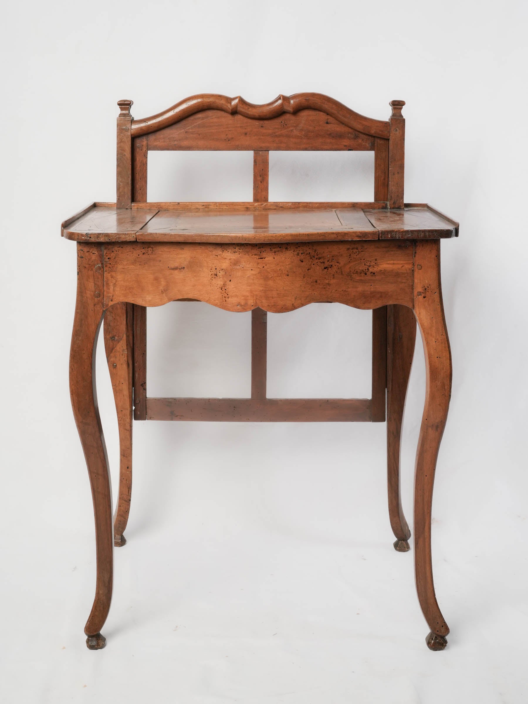 French Louis XV Walnut Table Liseuse w/ Adjustable Fire Screen - 27½"
