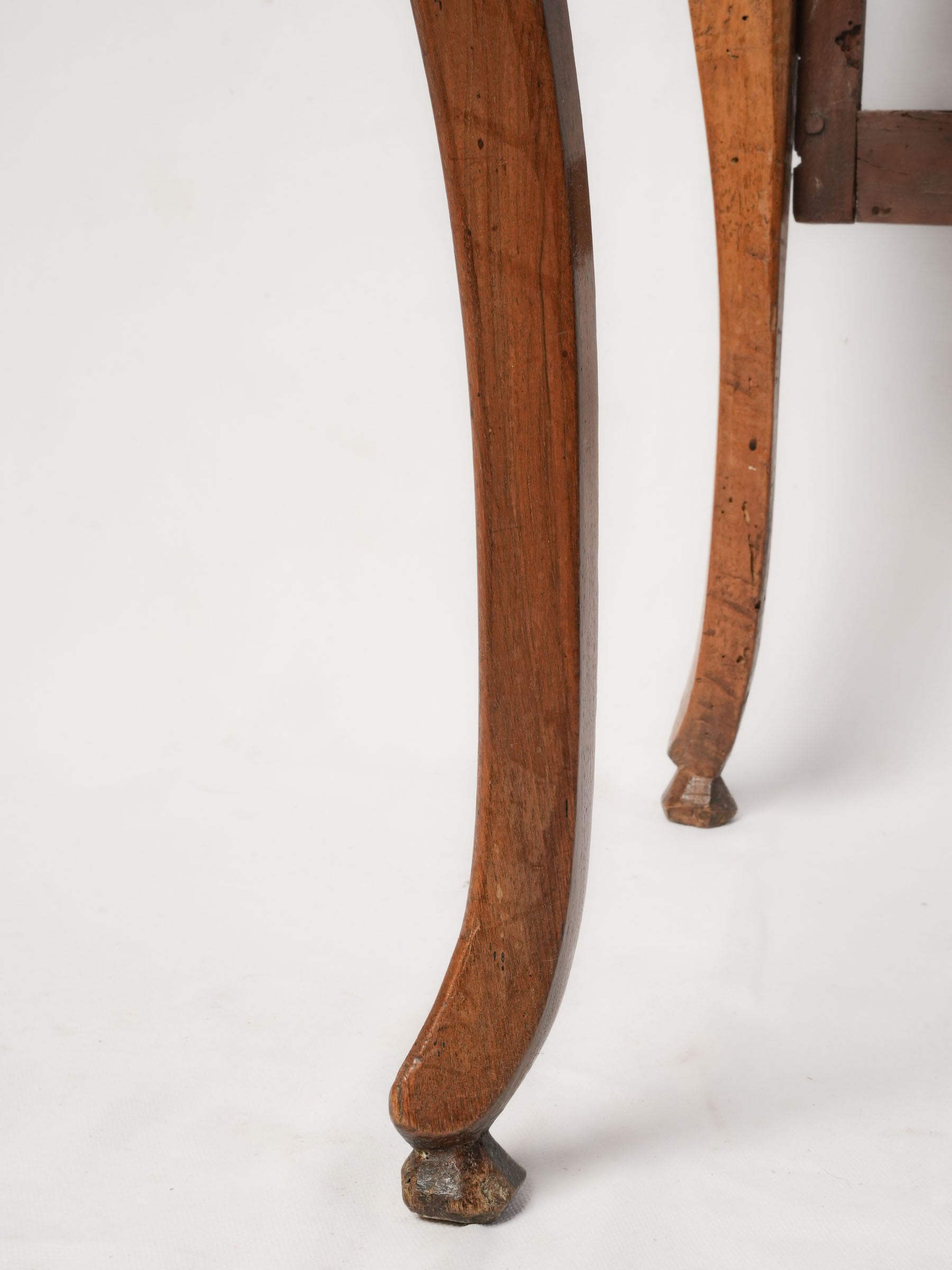 French Louis XV Walnut Table Liseuse w/ Adjustable Fire Screen - 27½"