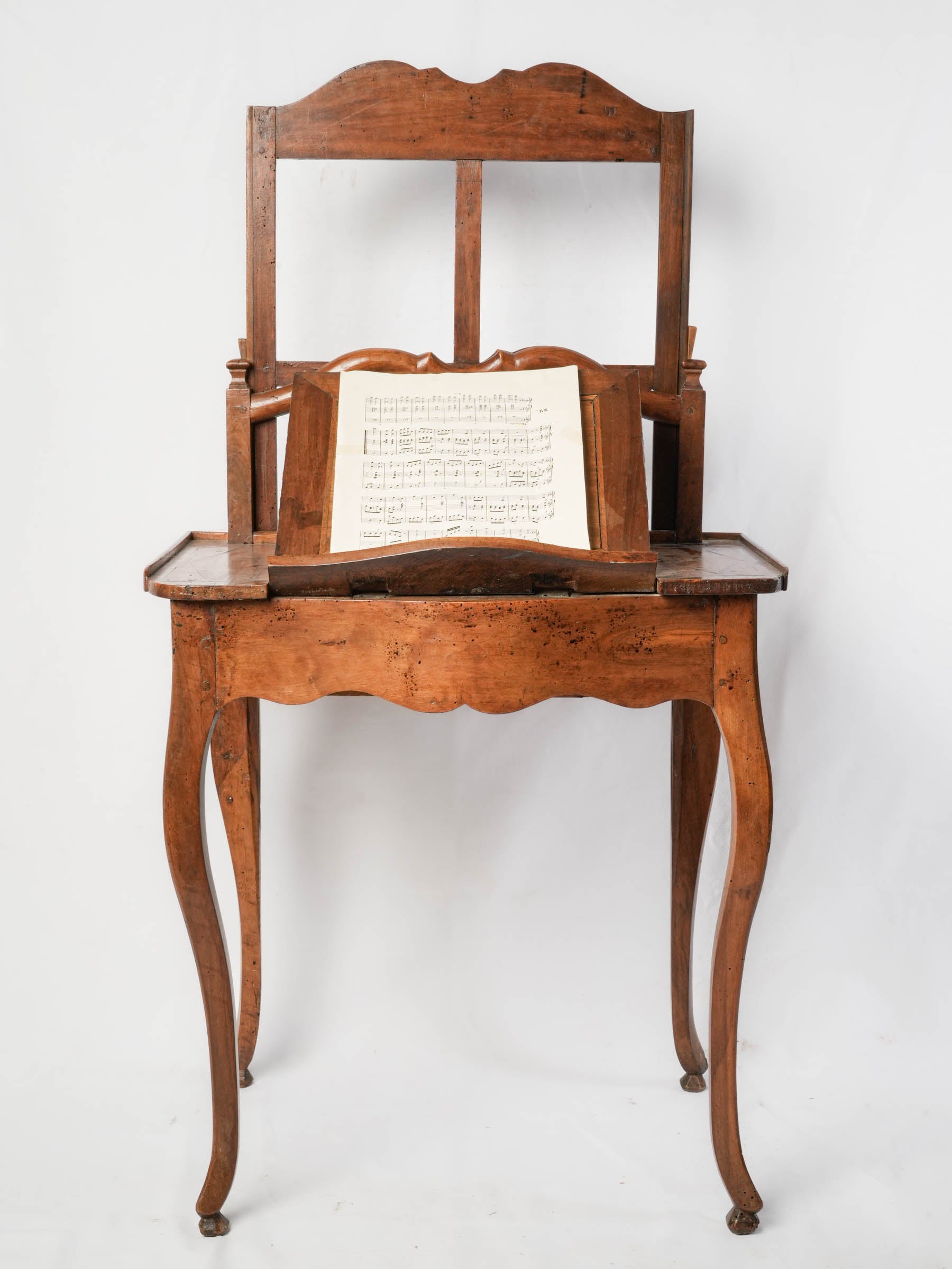 French Louis XV Walnut Table Liseuse w/ Adjustable Fire Screen - 27½"