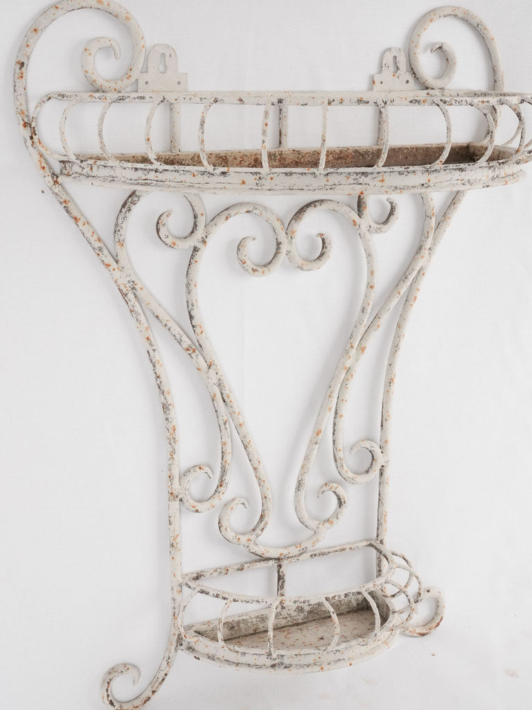 Wrought iron wall shelf w/ white patina 26¾"