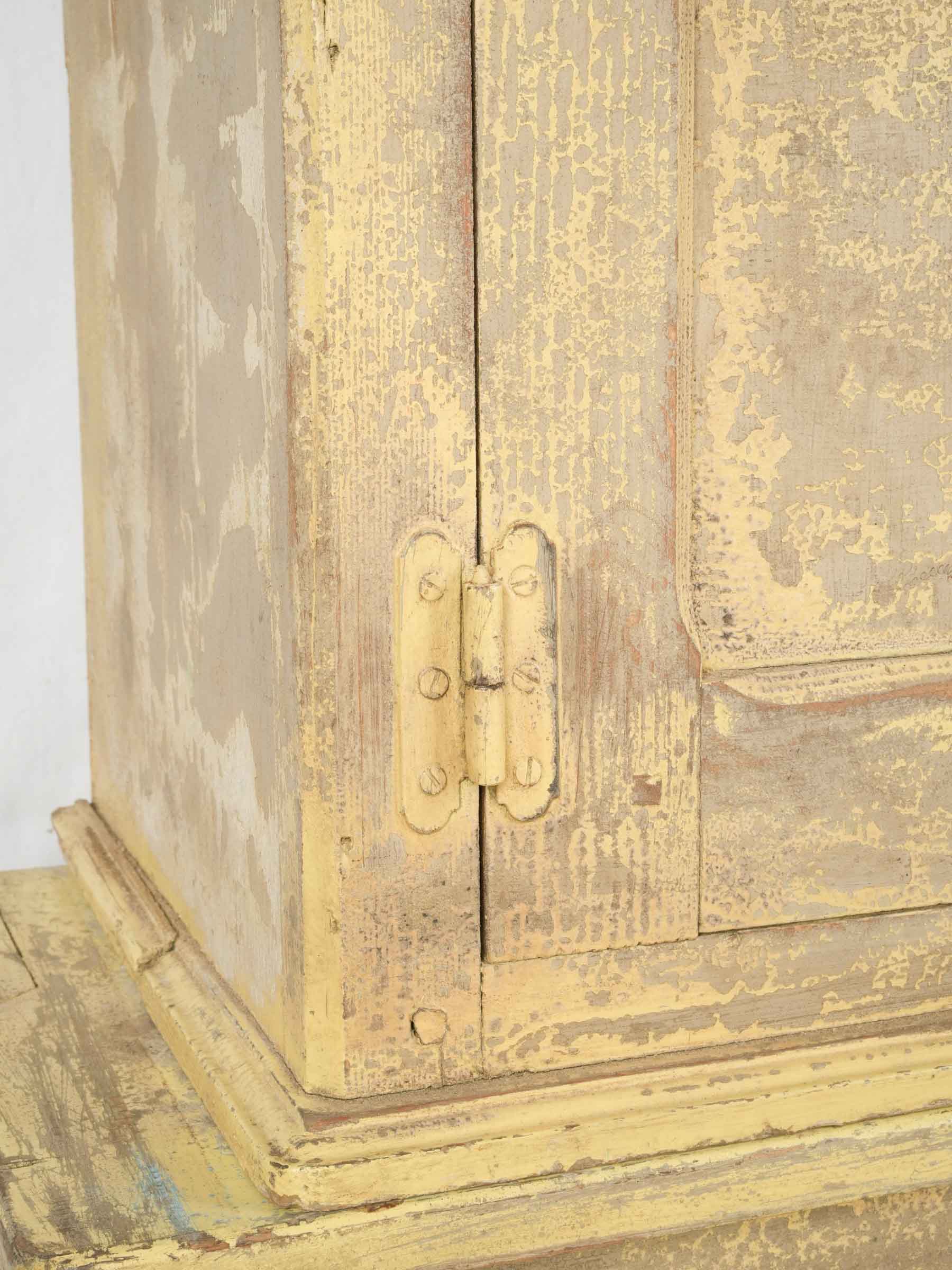 Practical country style cabinet  