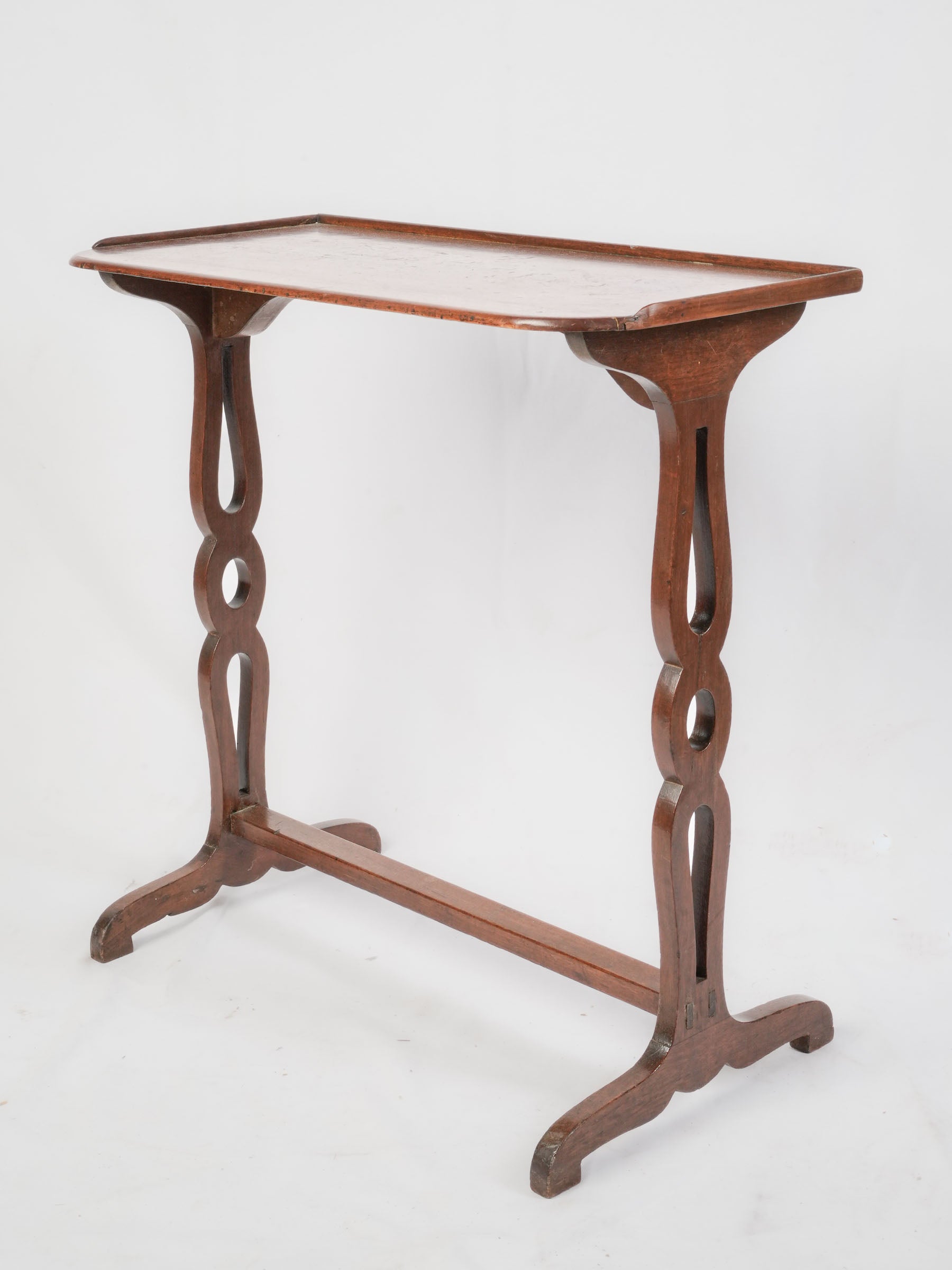 French Mahogany Table Volante in the Louis XVI Style, Late 19th Century - 27½"