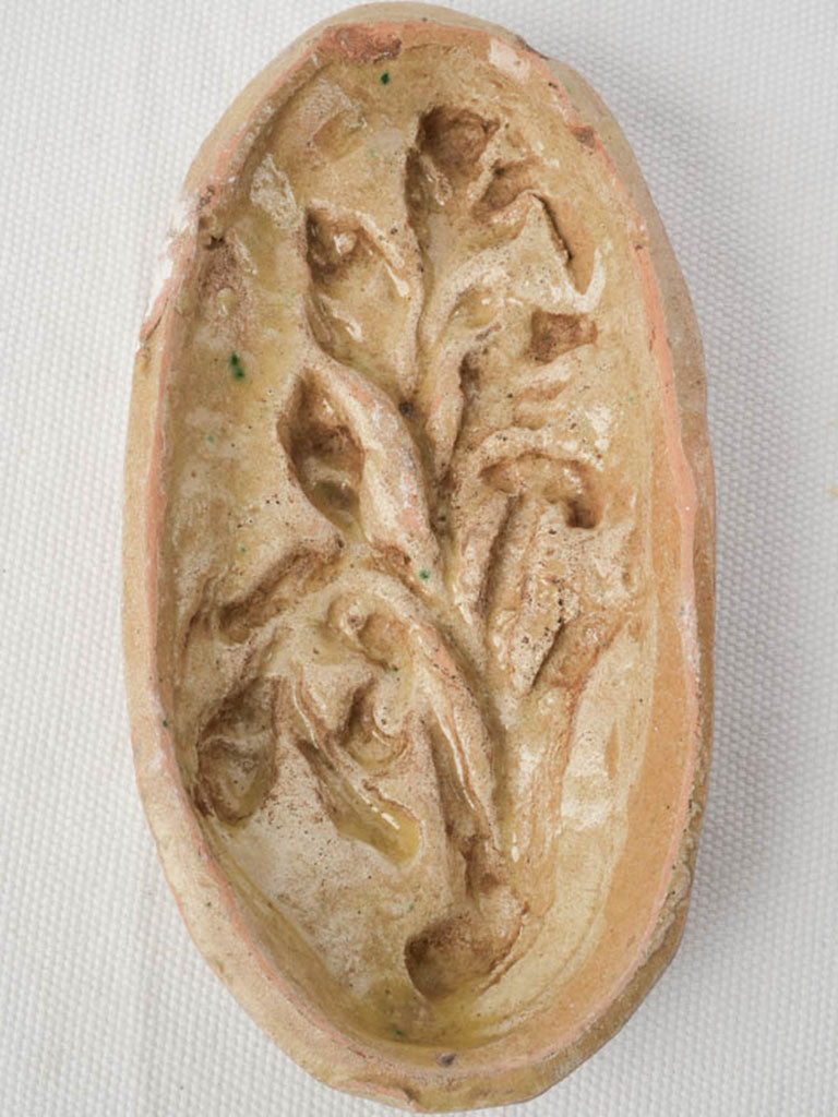 Rustic honey-glazed kitchenware