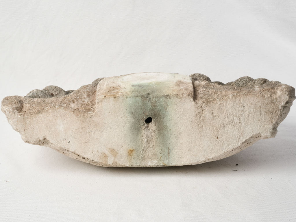 Elegant scalloped basin garden  