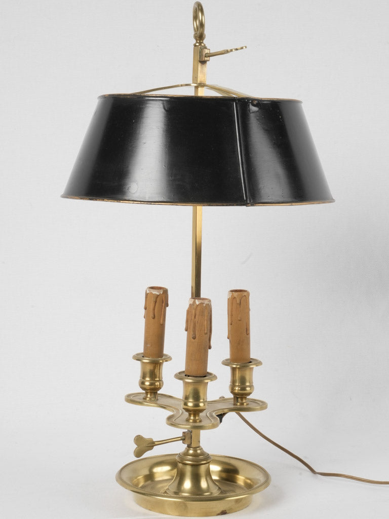 Classic Louis XVI style table lamp