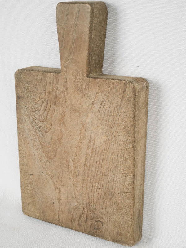 Small chunky cutting board flared handle 13½" x 8¼"