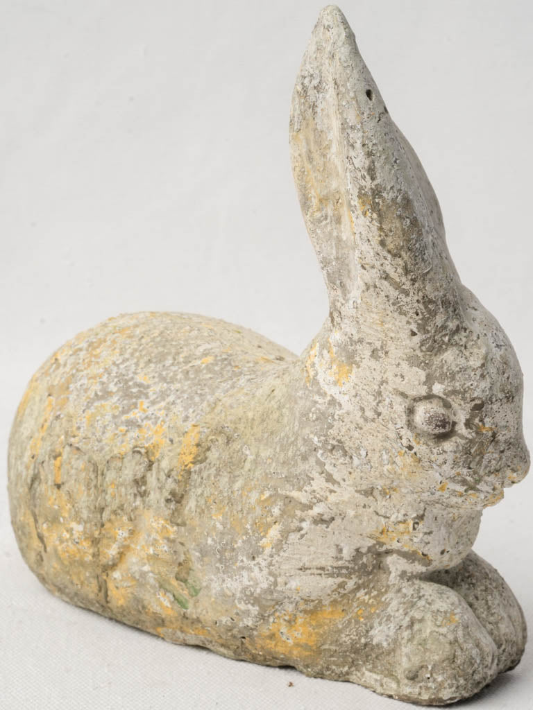 Charming 1950s decorative rabbit sculpture  