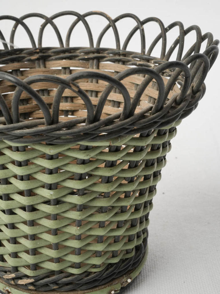 Honest wear wicker planter